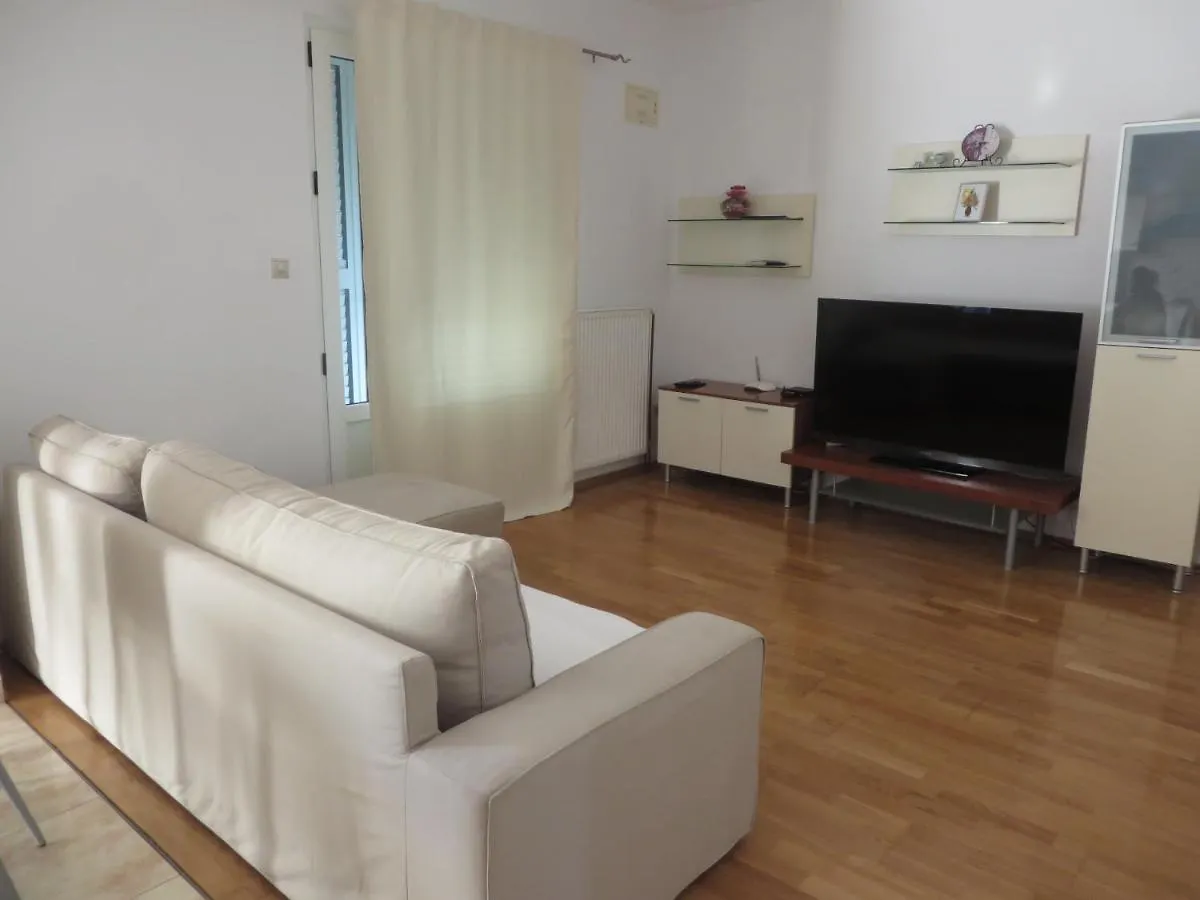 Apartments Tonka Pakoštane 0*,