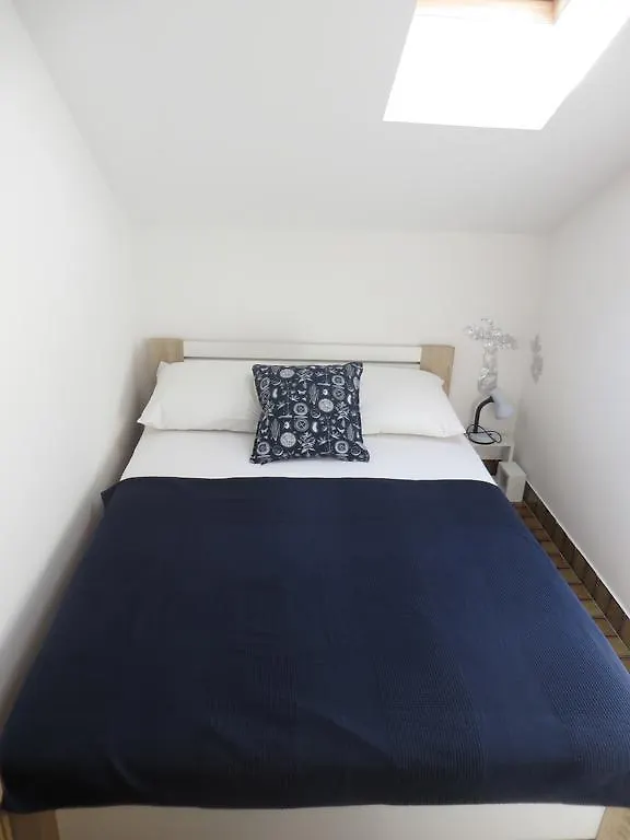 Apartments Tonka Pakoštane