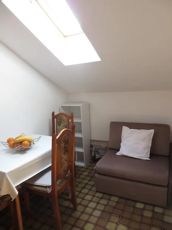 Apartments Tonka Pakoštane Kroatien