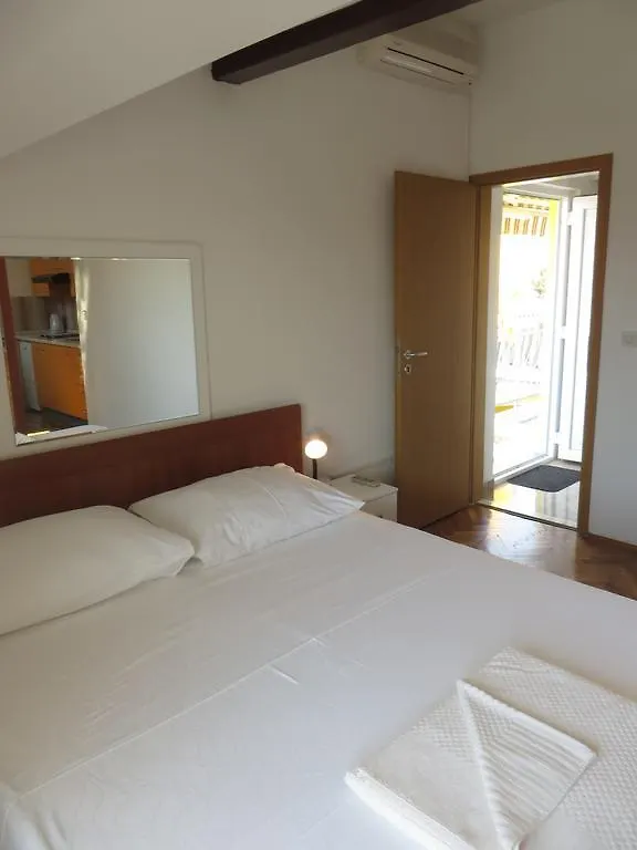 Apartments Tonka Pakoštane Chorvatsko
