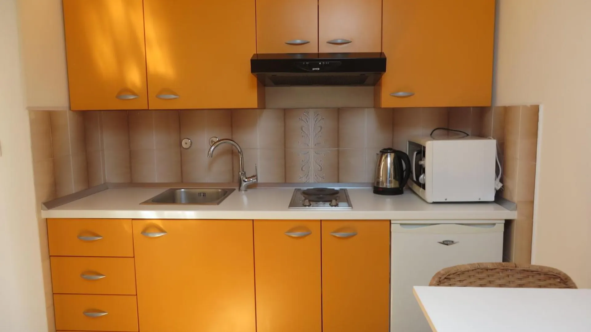 Apartments Tonka Pakostane